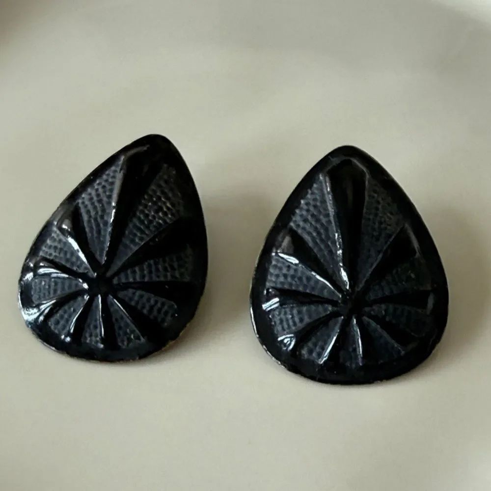 Vintage metal earrings